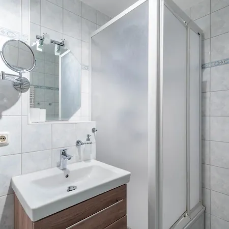 Res Minervapark Whg 03 *