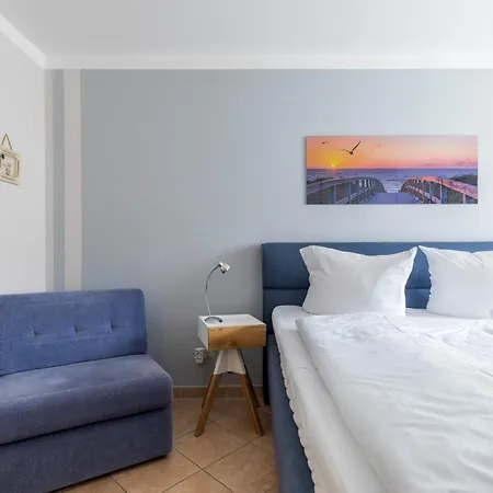 Res Minervapark Whg 03 Apartman *